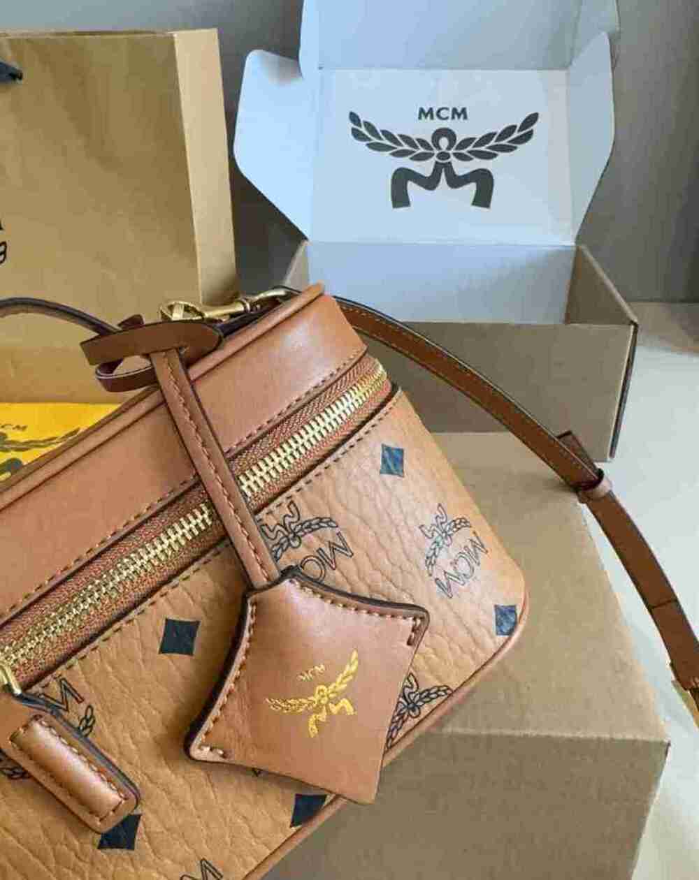 MCM Brown Visetos Cosmetic Vanity Case Detachable Crossbody Strap - Picture 6 of 8
